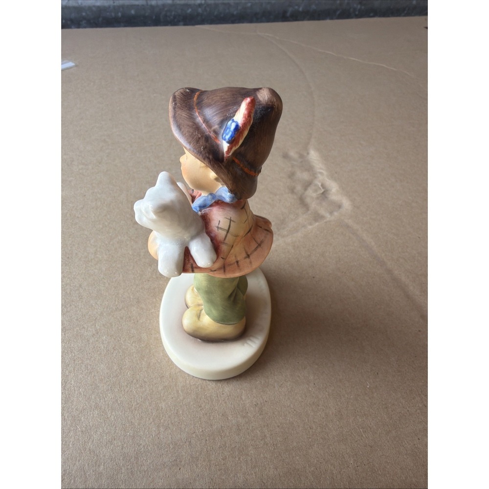 Goebel‎ 1996 Limited Edition Boy With White Puppies Figurine Germany - Picture 5 of 8